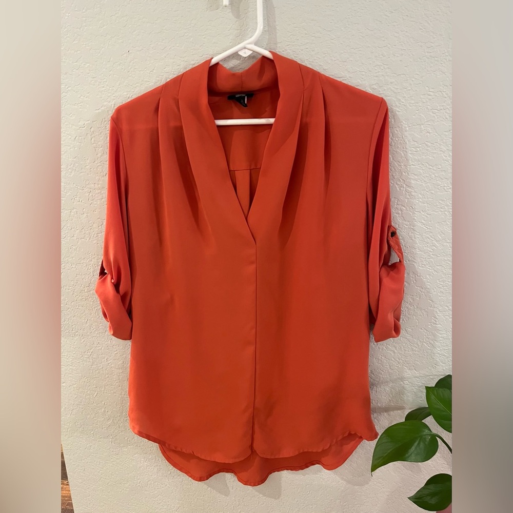 Ladies Mossimo size medium orange, roll tab sleeve shirt blouse EUC